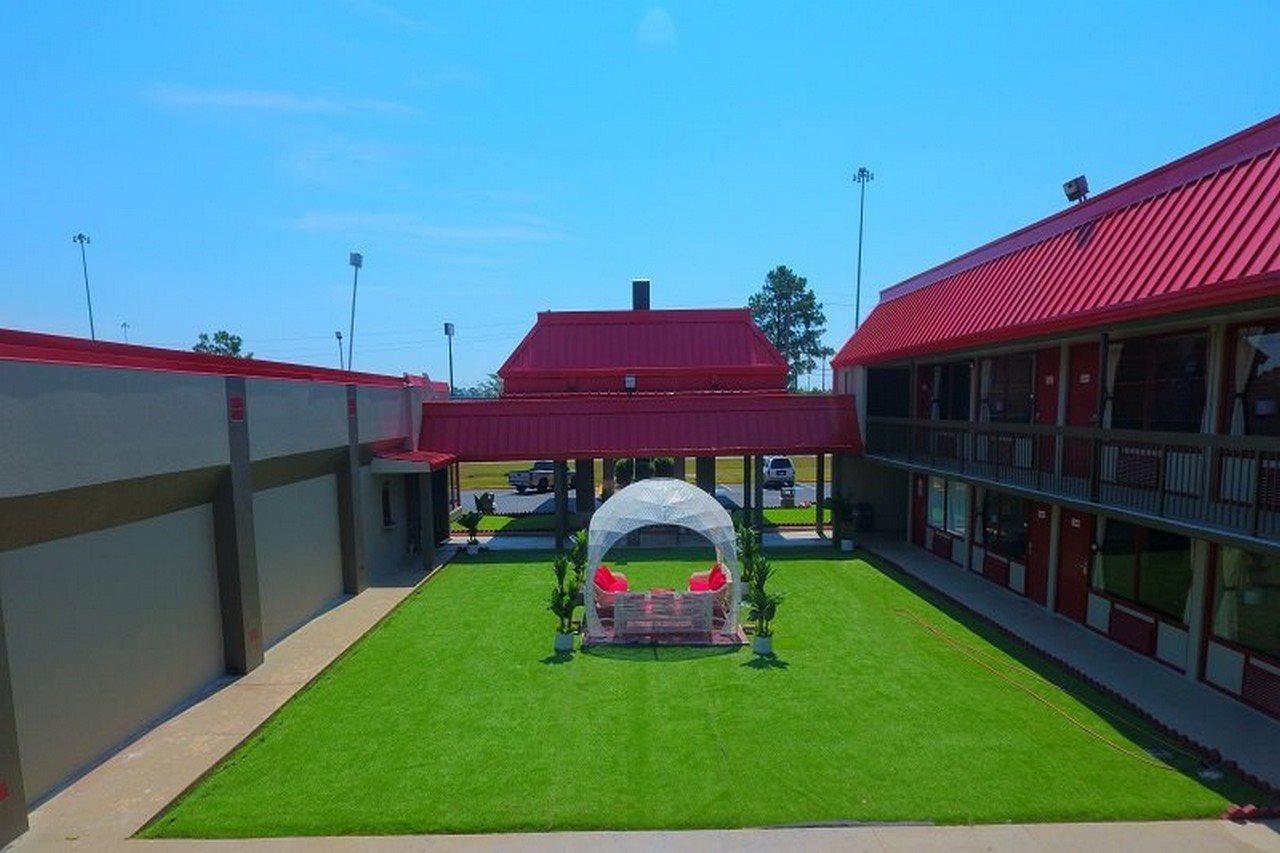 Motel Days By Wyndham Near Fairgrounds
