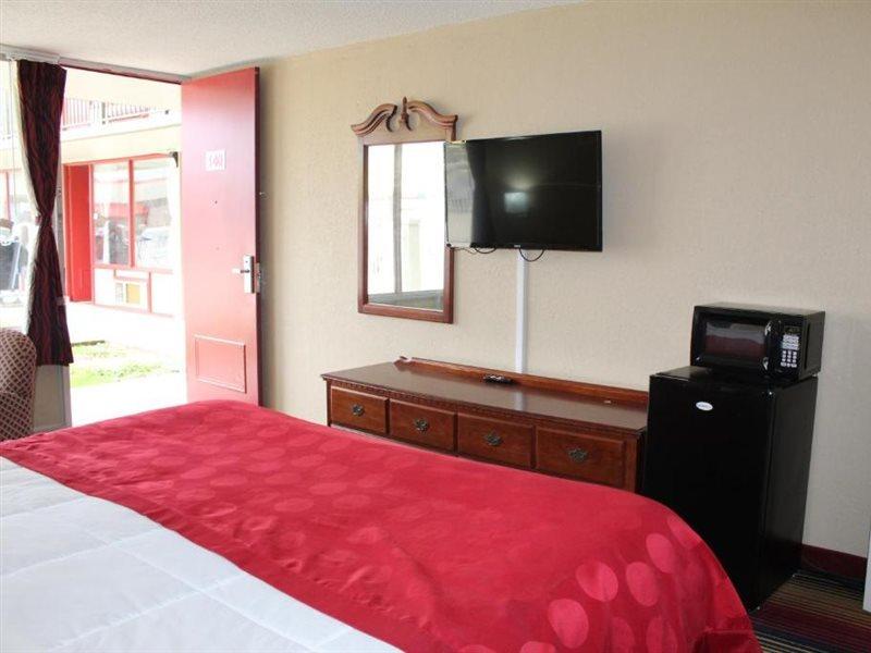 Days By Wyndham Near Fairgrounds 3* Perry